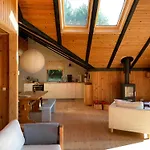 Σπίτι διακοπών Modern 80s With A Wild Garden *